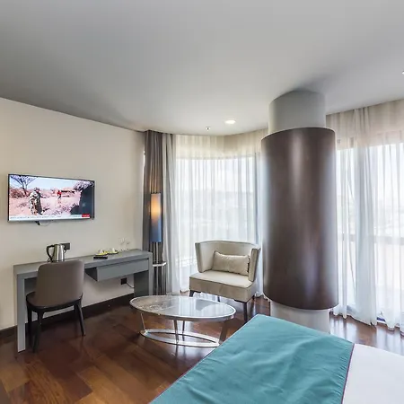 Terrace Golden Horn 3*